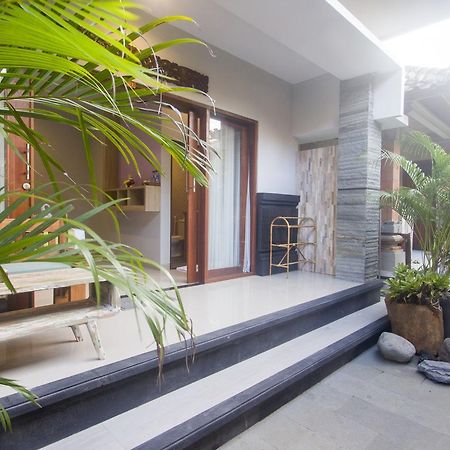 Nang Ade House Hotell Ubud Exteriör bild