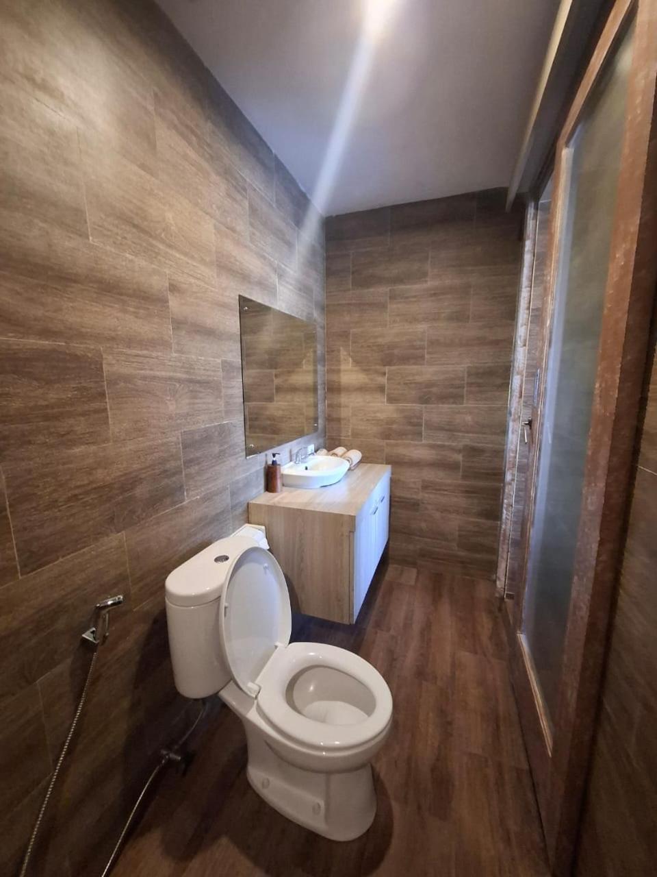 Nang Ade House Hotell Ubud Exteriör bild