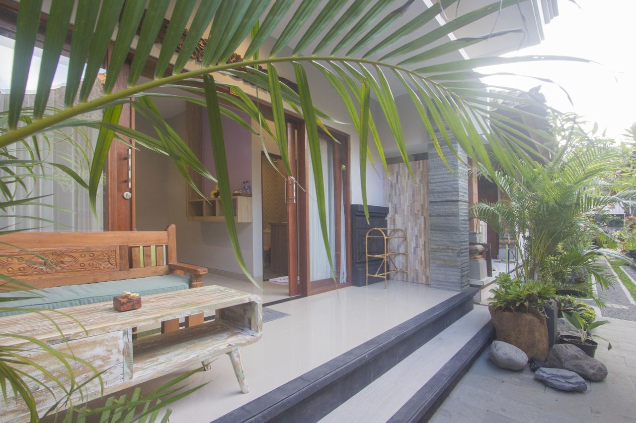 Nang Ade House Hotell Ubud Exteriör bild