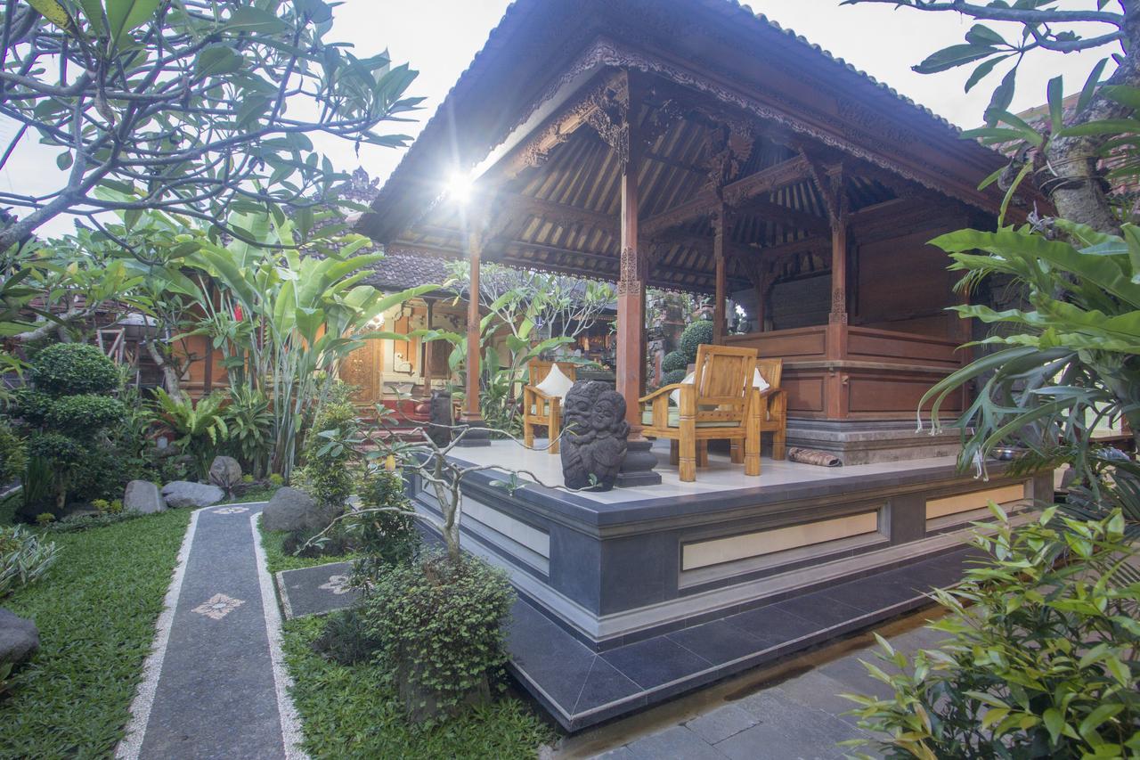 Nang Ade House Hotell Ubud Exteriör bild