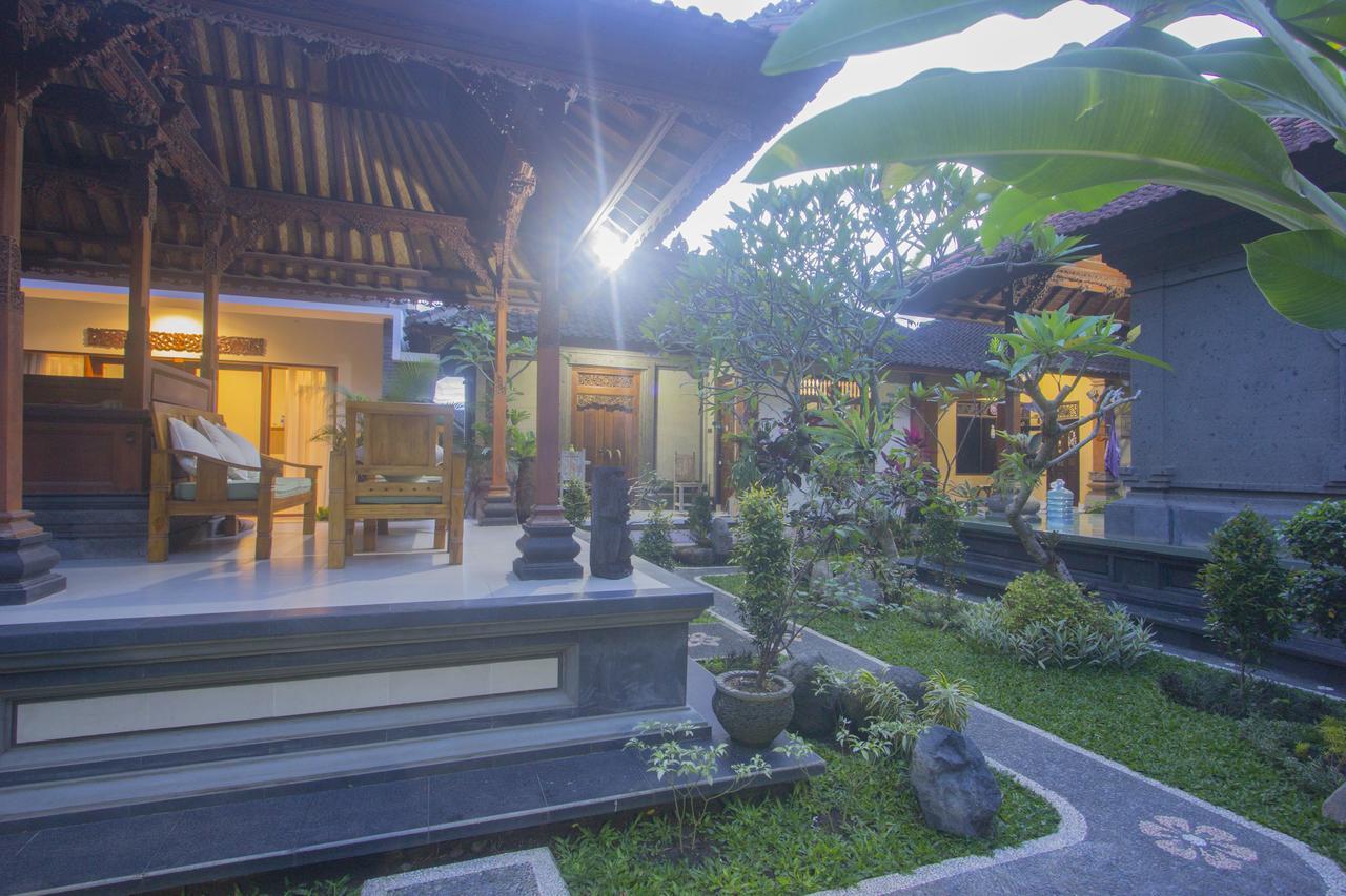 Nang Ade House Hotell Ubud Exteriör bild
